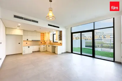 Single Row | Modern Layout | Garden View
