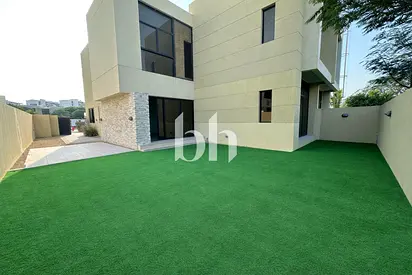 Single row | Huge plot | THH villa | Available now