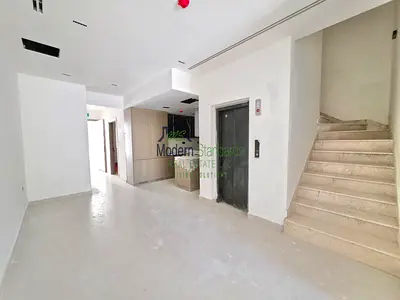 Direct Park - Private Lift - Ready Now - Classic Design