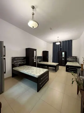 Fully furnished VIP bedspace washroom kitchen private in Khalidiyah