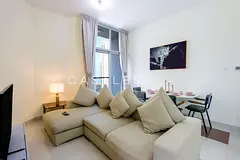 Vacant Fullyfurnished 2BR | Close to Tram