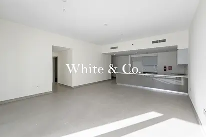 Fountain view | Well Maintained | + Maids
