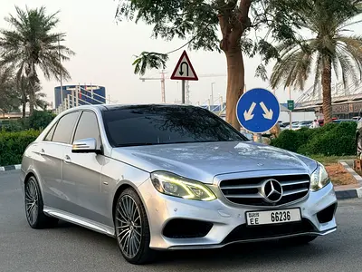 Mercedes-Benz E-Class E 400 4MATIC 2016 GCC Specs - V6 twin turbo