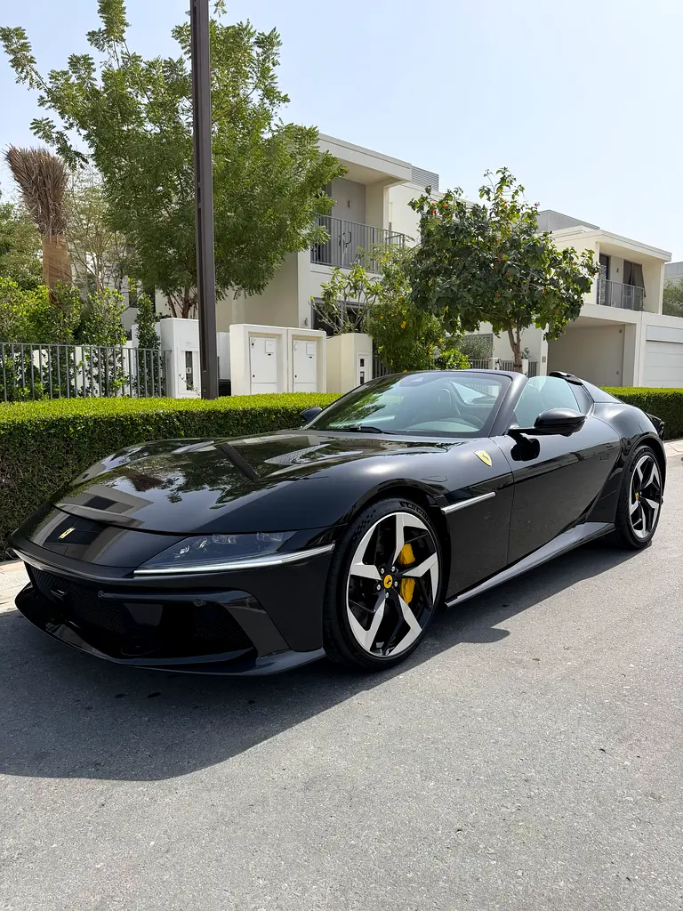 Ferrari 12Cilindri 2026 — photo 1 of 11