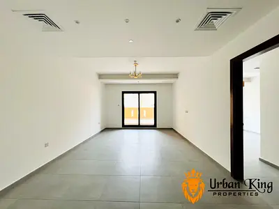 UP TO 6 CHEQUES / BIG BALCONY / READY TO MOVE