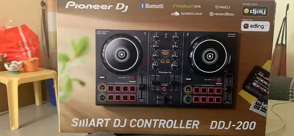 Pioneer DDJ-200 Smart DJ Controller - Brand Boxed