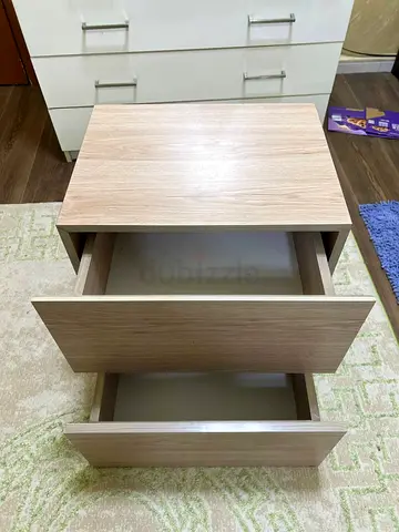 Modern Bedside Table / Nightstand | 2 Drawers | Like New