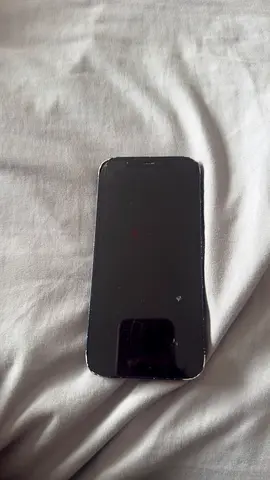 Iphone 12 64 gb or 128 gb (read desc)