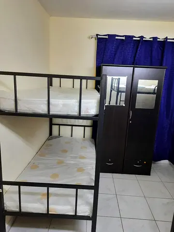 Bed Space in Karama Near Burjuman Metro Just 650 AED For Male