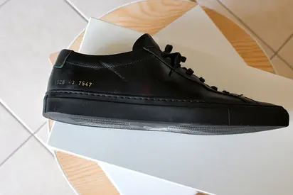 SCommon Projects Black Leather Sneakers – Minimalist Low-Top (Used, Good Condition)