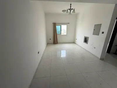 بسعر ممتاز جدا مع غره ماستر موقع متميز جدا و مناسب للجميع مع صيانه فري ع المالك تشطيبات راقيه