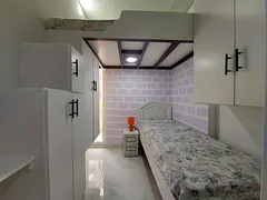 سكن شباب فقط متاح في الرقه ديرا قريب علي مترو الاتحاد ن