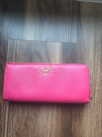 Prada milano wallet original with box