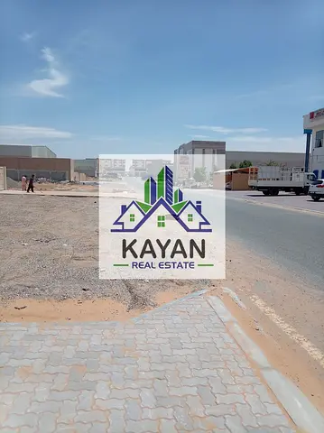 Land for Sale – Prime Main Road Location (Expat Ownership) -43,000 SQ FT