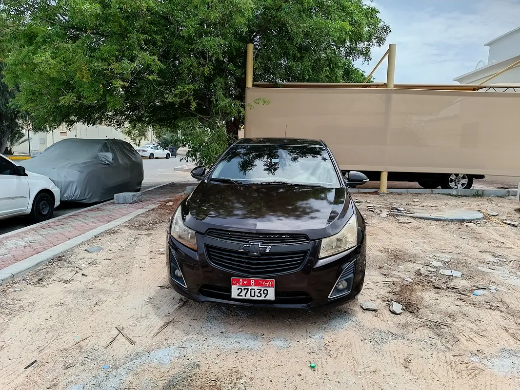 Chevrolet Cruze 2014 — photo 1 of 6