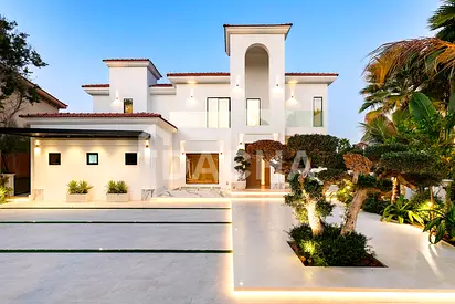 SKYLINE VIEWS | EXTENDED | PRIME POSITION