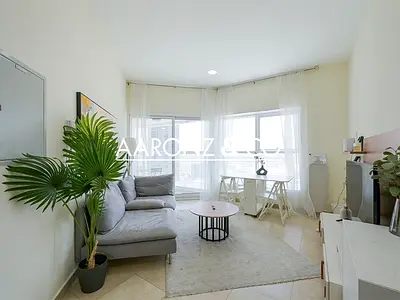 Fully Furnished | High Floor |Vacant in Mid June