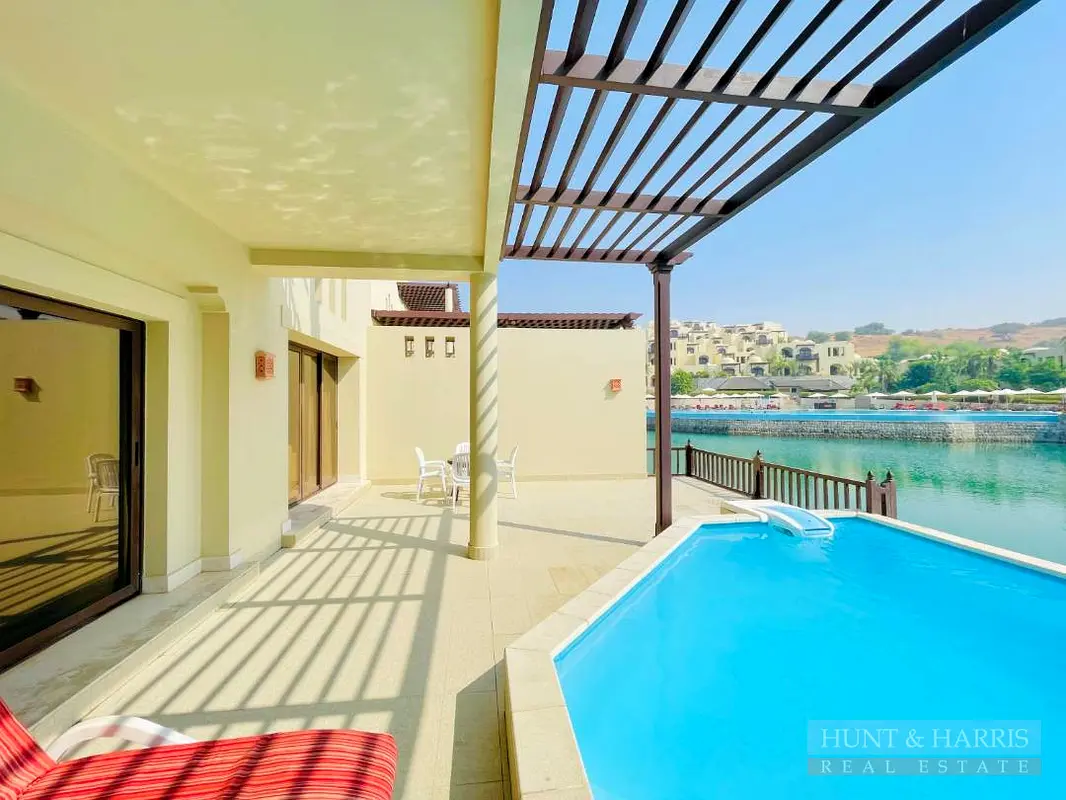 2 Bedroom Villa For Sale - The Cove Rotana - 1st Row - Private pool