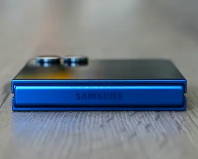 Samsung Flip 7 256 gb TDRA Middle east