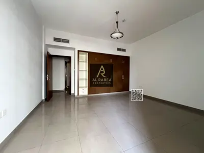 اول ساكن-تصميم عصري-خزاين-مساحه كبيره