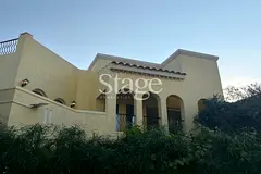 SPACIOUS 2 BED APARTMENT | VACANT | UPPER FLOOR