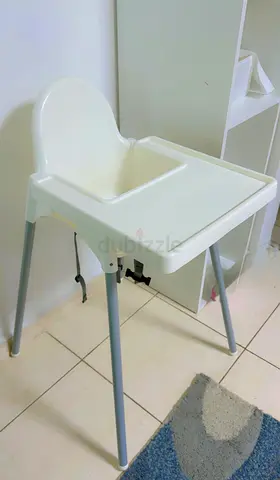 Baby feeding chair