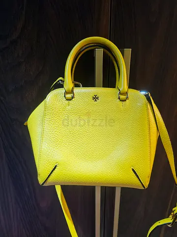 Yellow leather tote bag with detachable shoulder strap