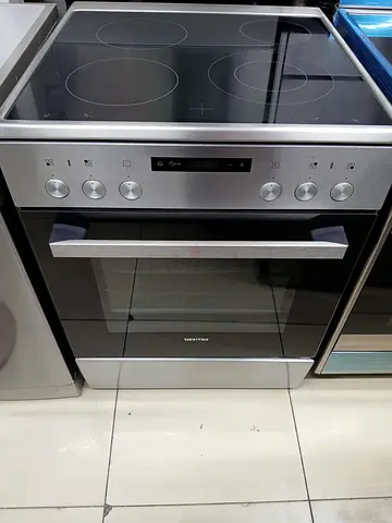 Siemens four burner cooker electric ceramic 60cm new model