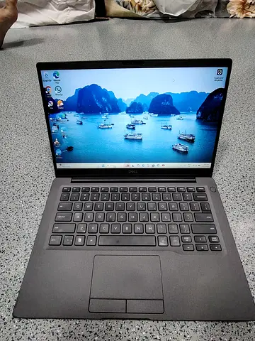 Dell Latitude 7400 - clean and good condition, 14-inch Windows laptop