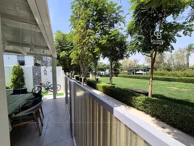 Single Row | Facing Pool and Park | Vacant