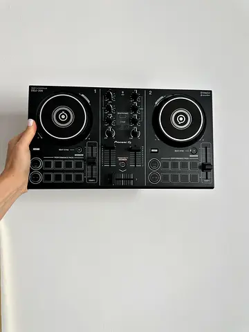 Pioneer DDJ-200  DM-40  HDJ-CUE1 speakers  headphone bundle