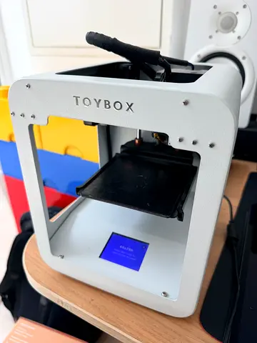 Compact Toybox 3D Printer with Filament Included - Like New