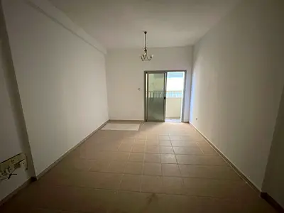 فرصة مميزة لشقة غرفة وصالة مع جيم ومسبح مجاني وبلكونة أمامية في القاسمية الند