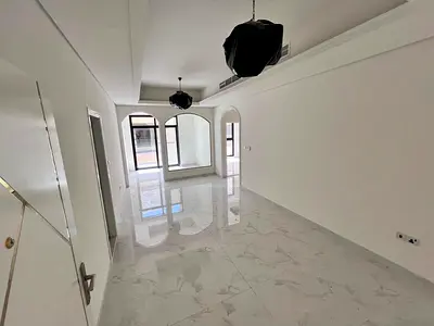 شقة_للإيجار_عجمان_المويهات3_المستشفى_السعودي_الألماني_غرفة_وصالة_ريسبشن_تكييف_مركزي_تشطيب_فاخر_أول_ساكن