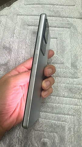 Used xiaomi phone - Silver, good condition best for pubg ram12 gb. ROM 256 gb