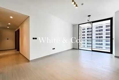 HIGH FLOOR | PRIVATE POOL | VACANT NOW