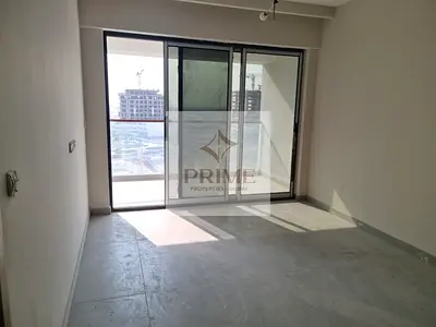 Brand New | Mid Floor | Community View