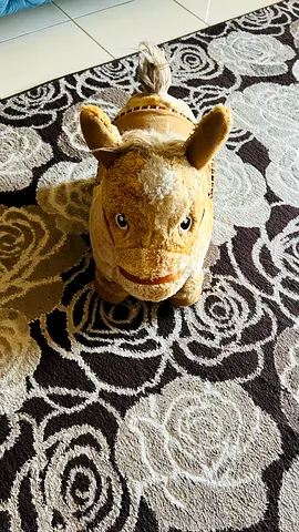 Jumping, Plush horse Ride-On Toy / Stuffed Animal with Handle