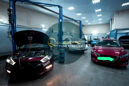 جراج متكامل وجاهز للتشغيل للبيع في الصناعية 4 – الشارقة