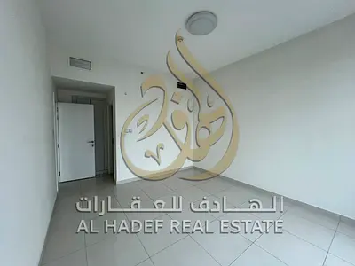 جيم مجاني  مسبح مجاني  باركن للسيارة مجاني  التكييف على المالك  الصيانة على المالك  15 يوم مجاني عند الاستئجار التفاصيل المالية  الإيجار السنوي 56000