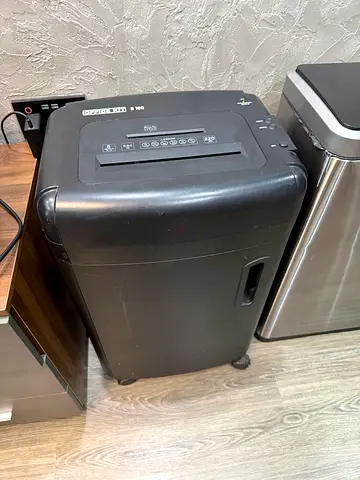 High security P7 paper shredder, Russian KGB model, USED.