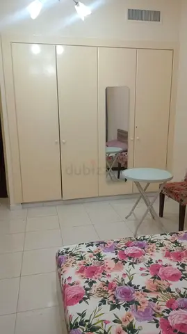 Room Available for Couple or Ladies in Outh Metha