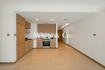 Canal View | Luxury Living | Urban Oasis