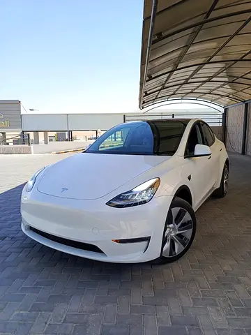 2024 Tesla Model Y Long Range - GCC Specs - Brand New!