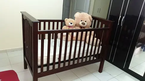 Dark Wood Baby Crib with Mattress — Good Condition, Brand: Pottery Barn