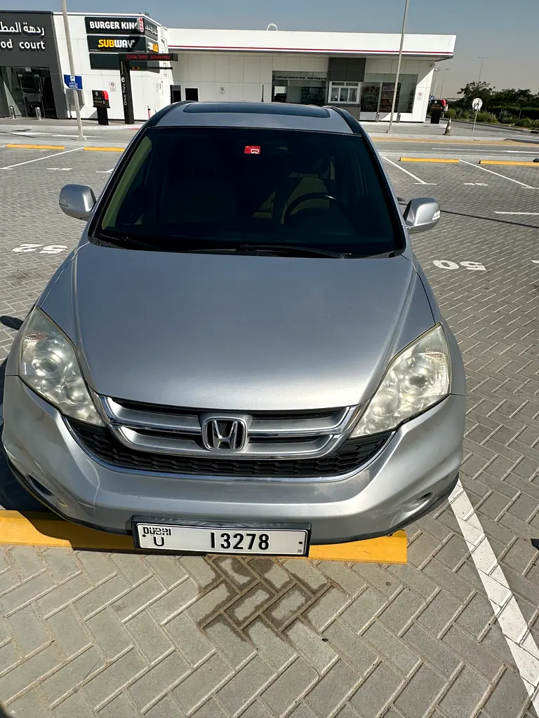 Honda CR-V 2011 — photo 1 of 15