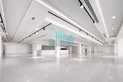 GROUND FLOOR INSIDE MALL | HIGH FOOT TRAFFIC | HIGH VISIBILITY