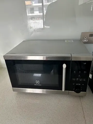 Electrolux stainless steel countertop microwave oven - good condition