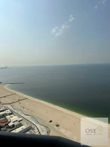 شقه غرفتين وصاله في ابراج الكورنيش ريزيدانس بارقي فرش وارقي تشطيب باقل سعر كاش واطلاله بحريه بالكامل