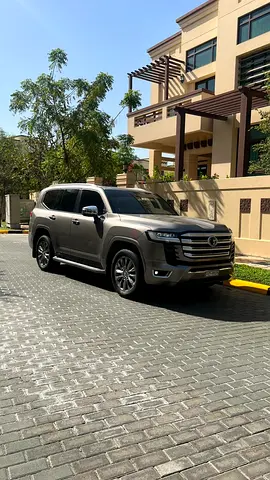 Toyota Land Cruiser VXR 2022 تويوتا لاند كروزر